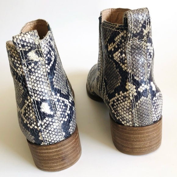 Madewell The Carina Snakeprint Chelsea Booties - Picture 9 of 16